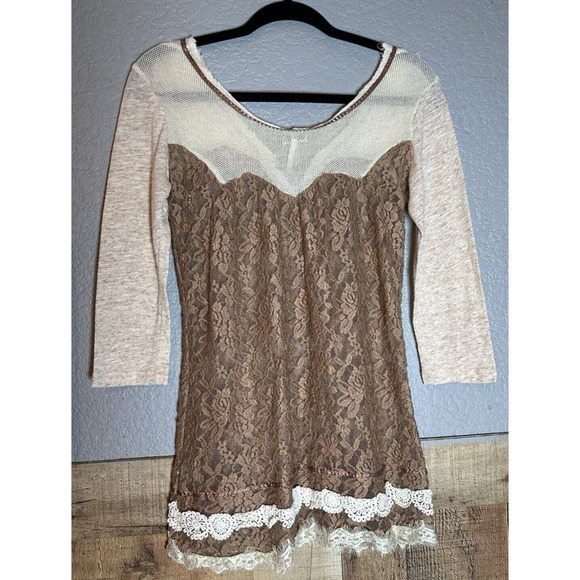 Buckle Sheer Lace Top Womens XS Y2K‎ 90s Embroidered Floral Lace 3/4 Sleeve Boho - Picture 3 of 9